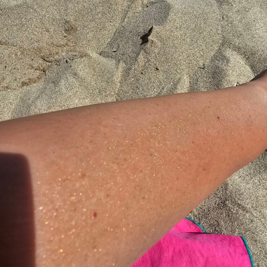 Spray Brume Corporelle Scintillante Dorée "GLITTERAIN"-parfum de monoï et de lait